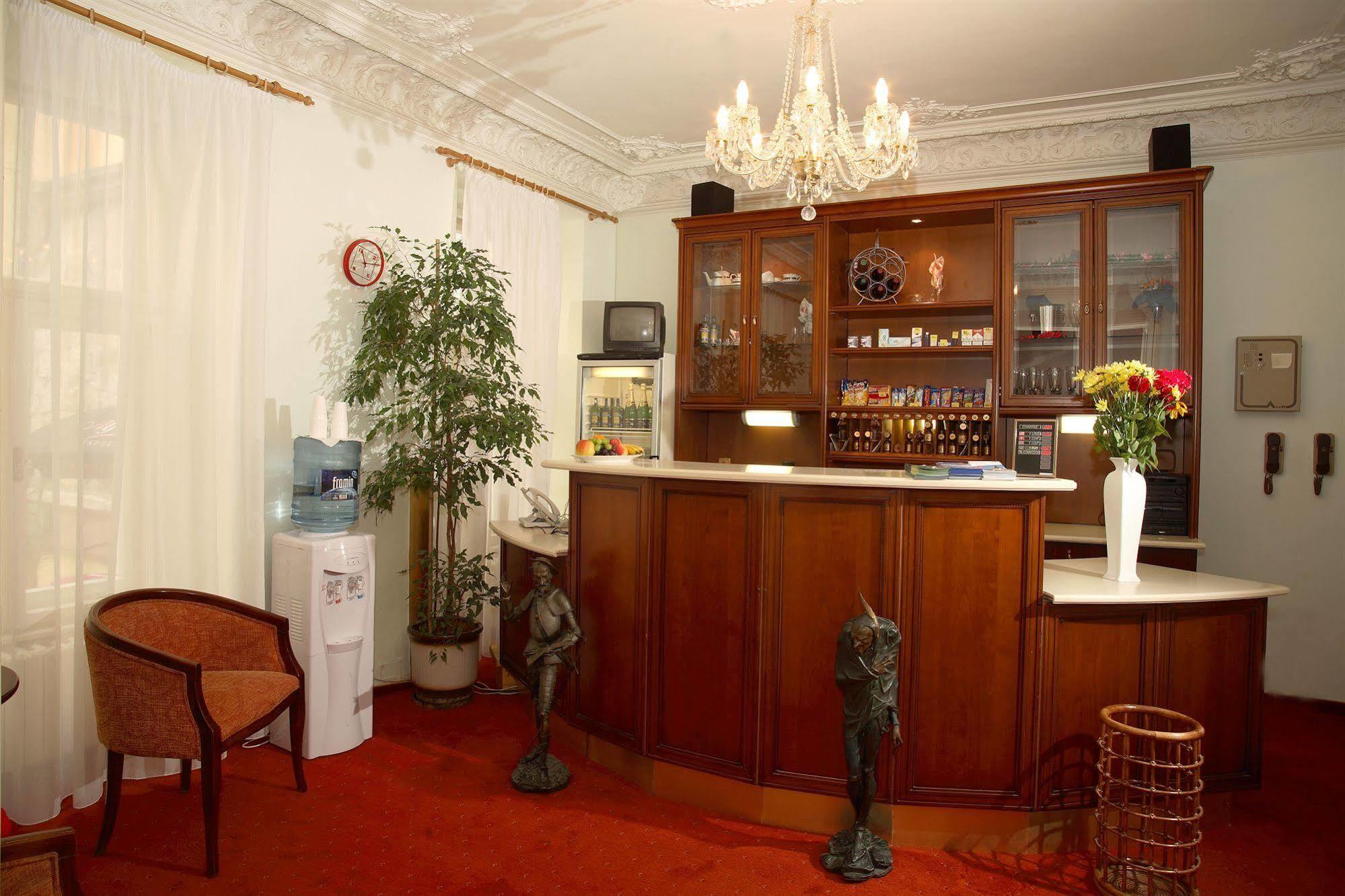 Hotel Heluan Karlovy Vary Exterior photo